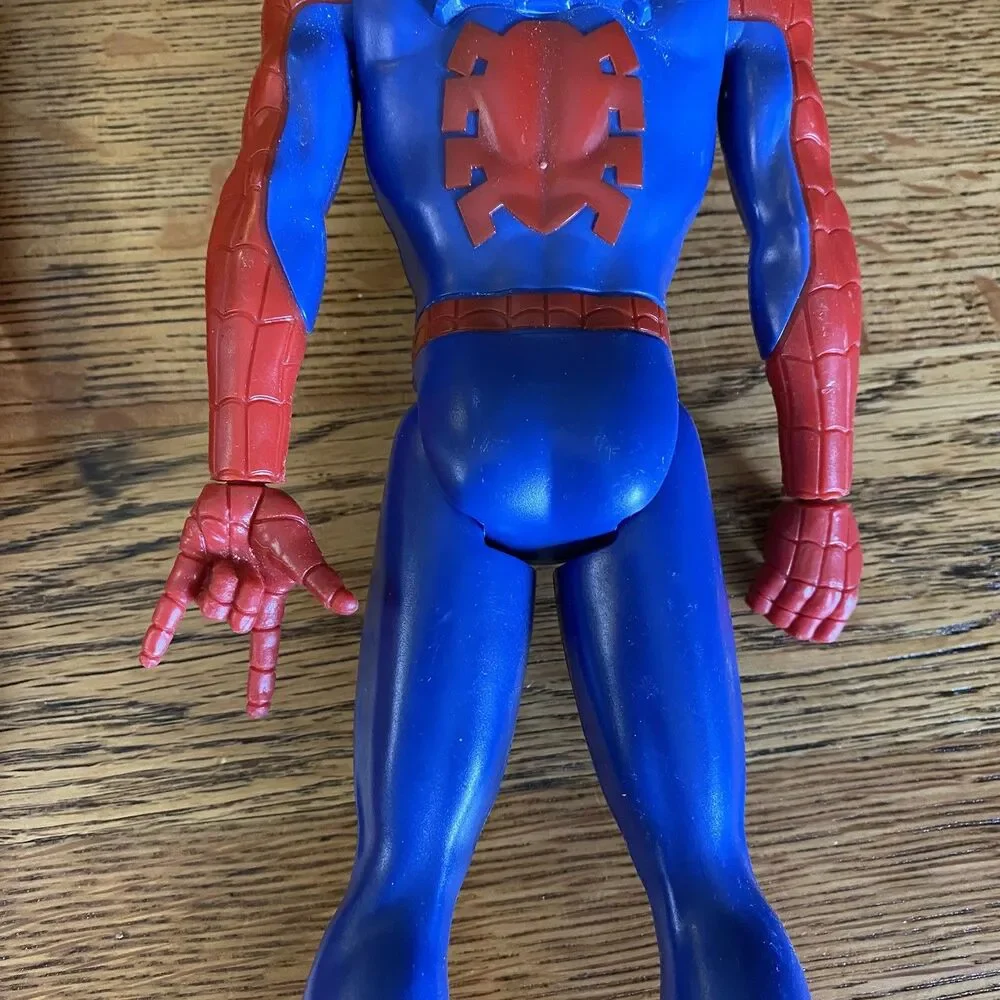 Lot of 8 Toy Marvel Toy Action Figures Spider Man Captain America 4, 6 & 12 Inch